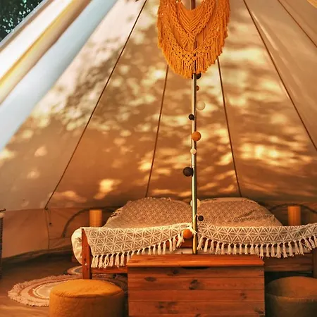 Mila Laka Glamping Hotel Milki Exterior photo