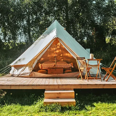 Mila Laka Glamping Hotel Milki Exterior photo